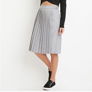Classic Grey Pleated Skirt